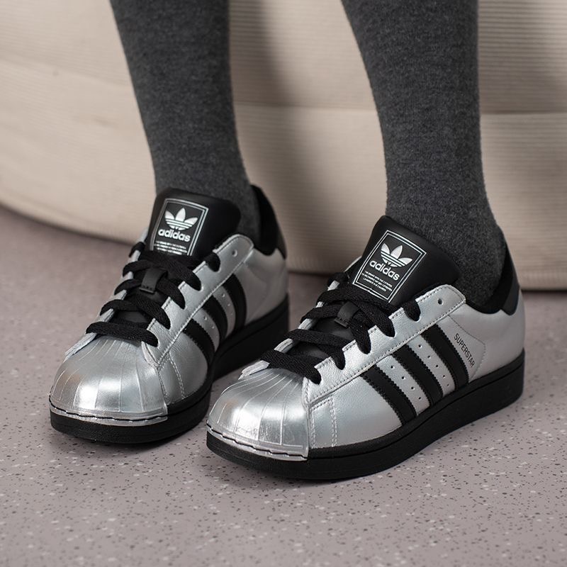 อาดิดาส ออริจินัลส์ ซูเปอร์สตา - Adidas Shoes Superstar บทวิจารณ์และราคา